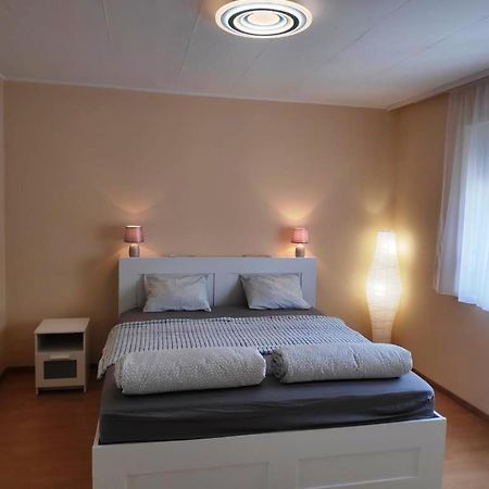 Koelcsey Apartman Apartment เซคซาร์ด ภายนอก รูปภาพ