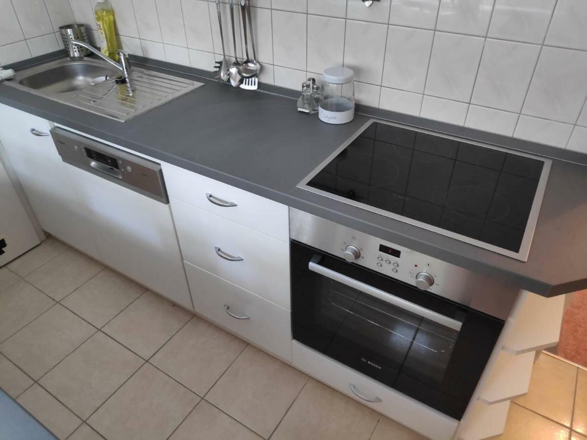 Koelcsey Apartman Apartment เซคซาร์ด ภายนอก รูปภาพ